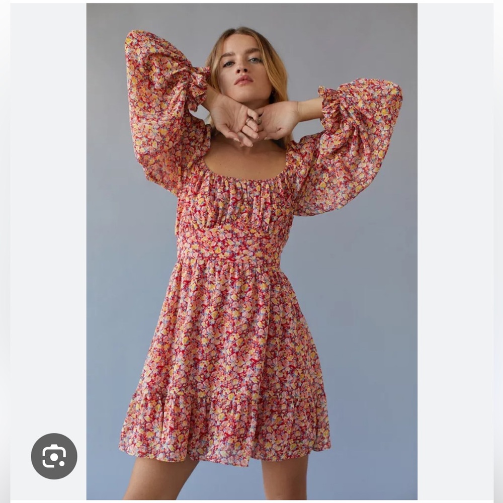 URBAN OUTFITTERS Kiss The Sky Hyacinth Tiered Mini Dress NEW CONDITION